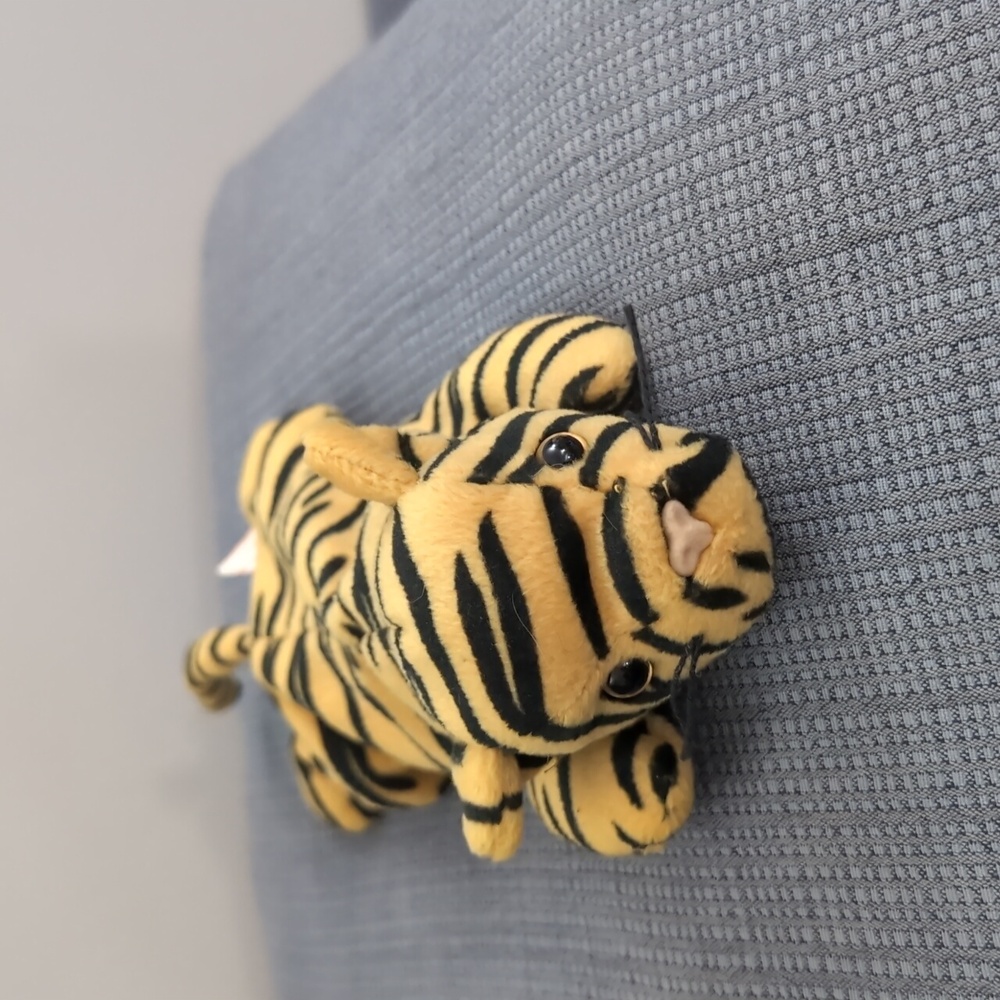 Stripes the tiger. Beanie baby plush.